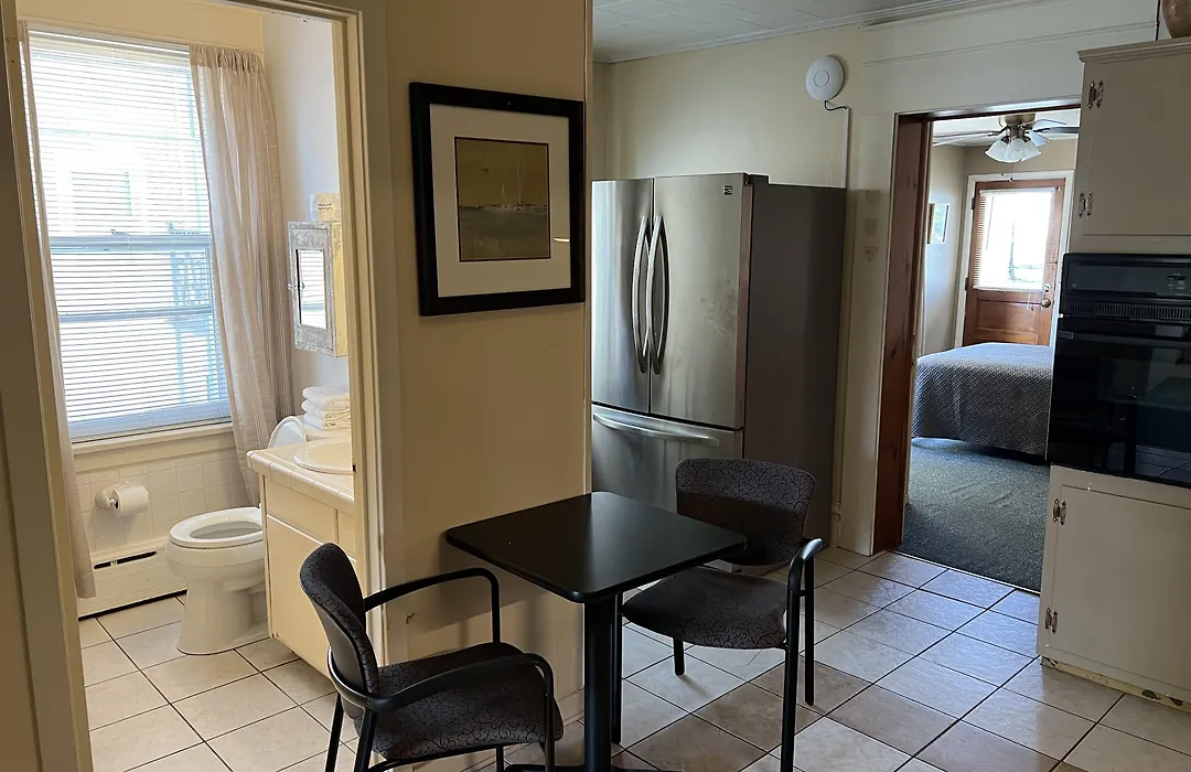 Simmons Motel And Suites-1